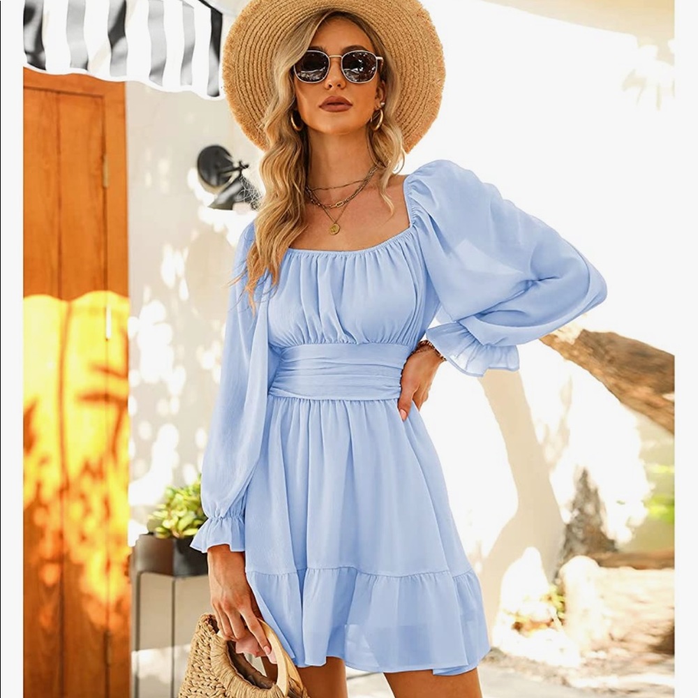 Tie back lantern sleeves dress